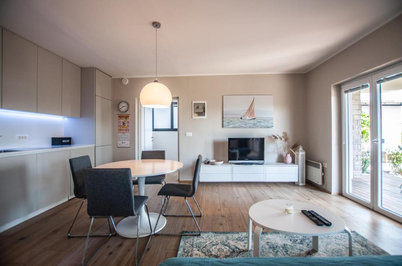 Sea View Apartments Debeli Rtic Ankaran Extérieur photo