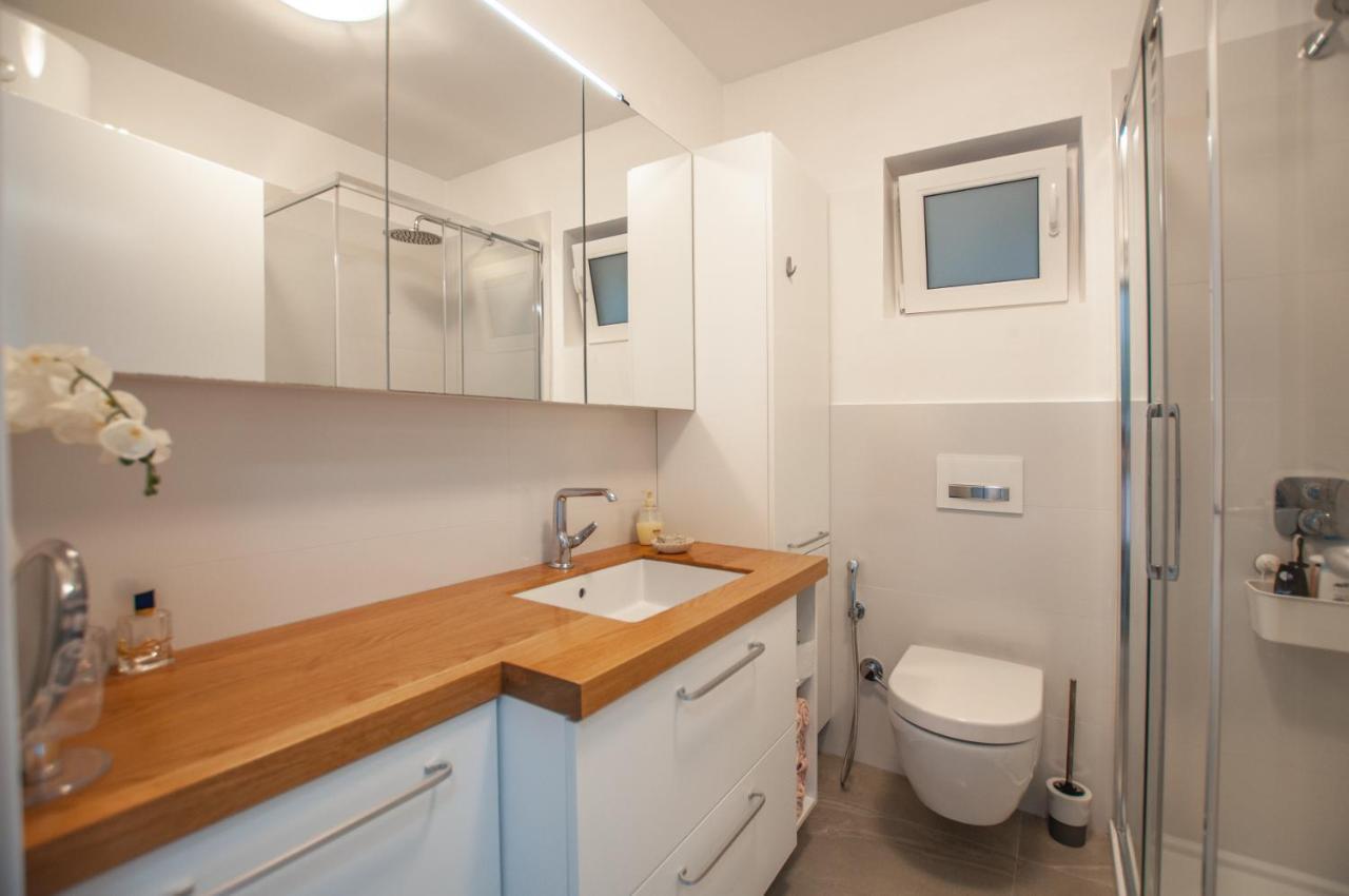 Sea View Apartments Debeli Rtic Ankaran Extérieur photo